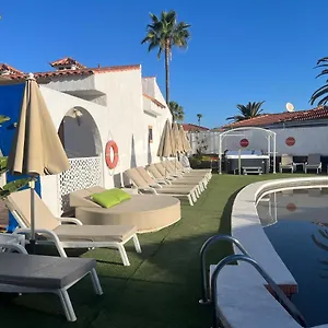 База отдыха Rainbow Golf Bungalows, Gay Men-only, Маспаломас
